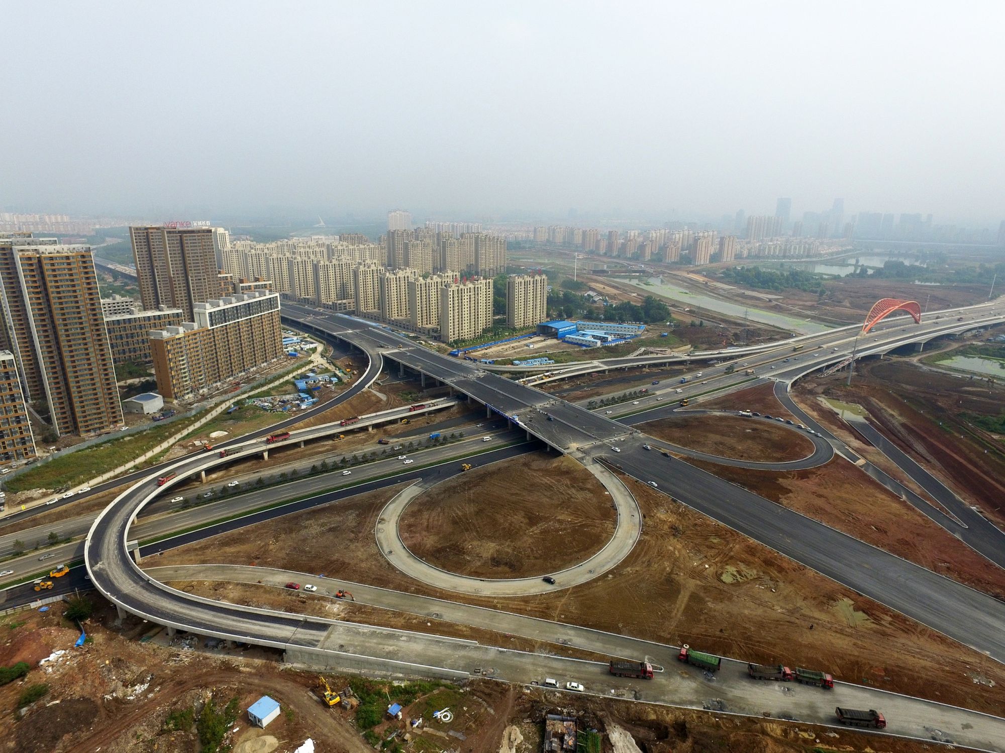 《亞泰大街與南四環路立交橋工程》3